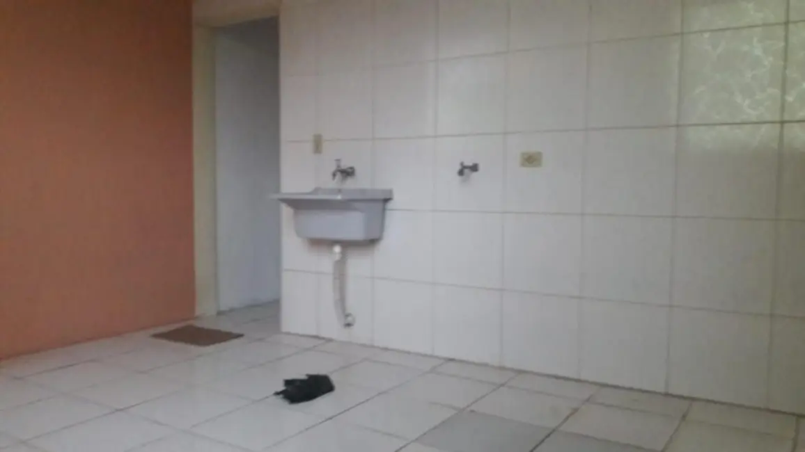 Foto 3 de Casa com 1 quarto à venda, 200m2 em Jardim das Imbuias, São Paulo - SP