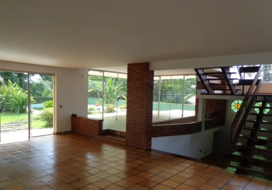 Sobrado com 4 quartos à venda, 850m2 em Interlagos, São Paulo - SP - imagem 5 Foto 5 de Sobrado com 4 quartos à venda, 850m2 em Interlagos, São Paulo - SP