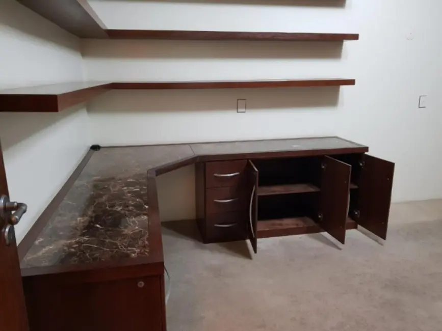 Casa com 4 quartos à venda, 450m2 em Interlagos, São Paulo - SP - imagem 8 Foto 8 de Casa com 4 quartos à venda, 450m2 em Interlagos, São Paulo - SP