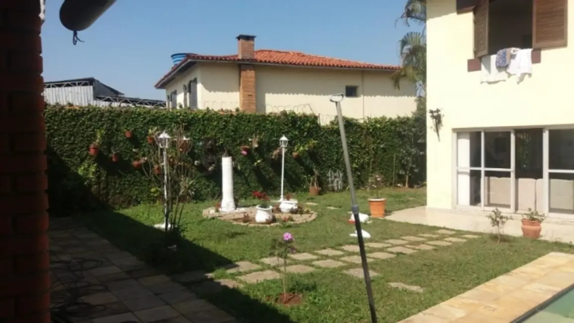 Foto 4 de Sobrado com 4 quartos à venda, 258m2 em Interlagos, São Paulo - SP