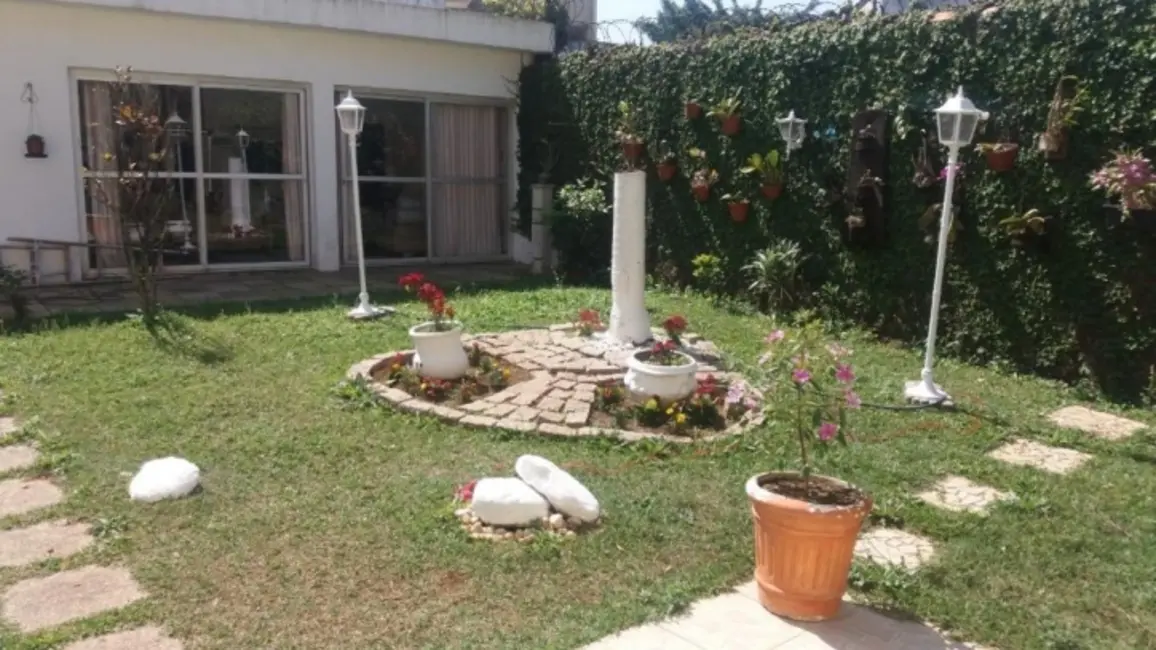 Foto 8 de Sobrado com 4 quartos à venda, 258m2 em Interlagos, São Paulo - SP