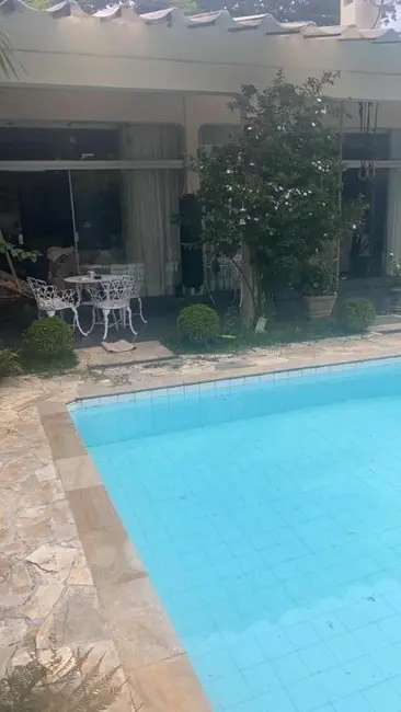 Casa com 3 quartos à venda, 350m2 em Interlagos, São Paulo - SP - imagem 2 Foto 2 de Casa com 3 quartos à venda, 350m2 em Interlagos, São Paulo - SP