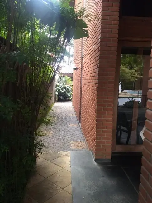 Casa com 4 quartos à venda, 800m2 em Interlagos, São Paulo - SP - imagem 4 Foto 4 de Casa com 4 quartos à venda, 800m2 em Interlagos, São Paulo - SP