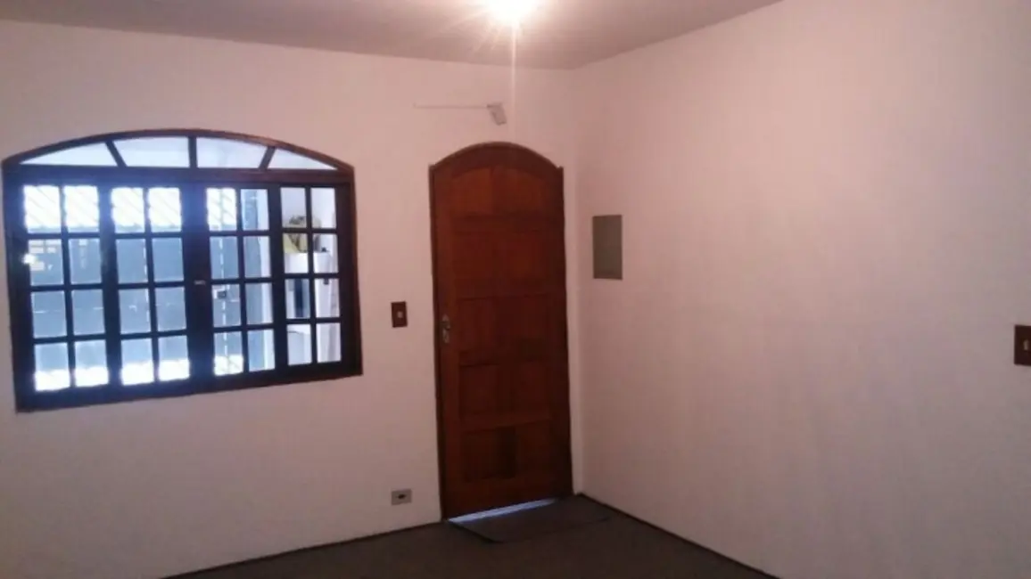 Sobrado com 3 quartos à venda, 125m2 em Vila do Castelo, São Paulo - SP - imagem 1 Foto 1 de Sobrado com 3 quartos à venda, 125m2 em Vila do Castelo, São Paulo - SP