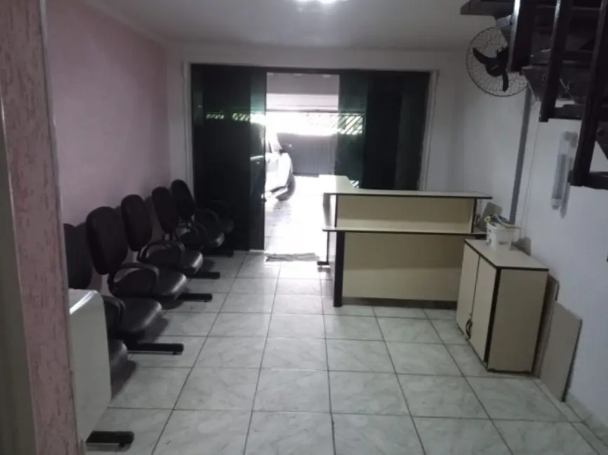 Foto 1 de Casa com 5 quartos para alugar, 125m2 em Vila São José (Cidade Dutra), São Paulo - SP