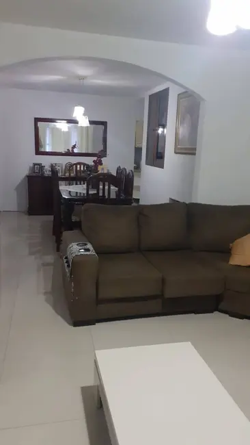Foto 2 de Sobrado com 3 quartos à venda, 200m2 em Vila São José (Cidade Dutra), São Paulo - SP
