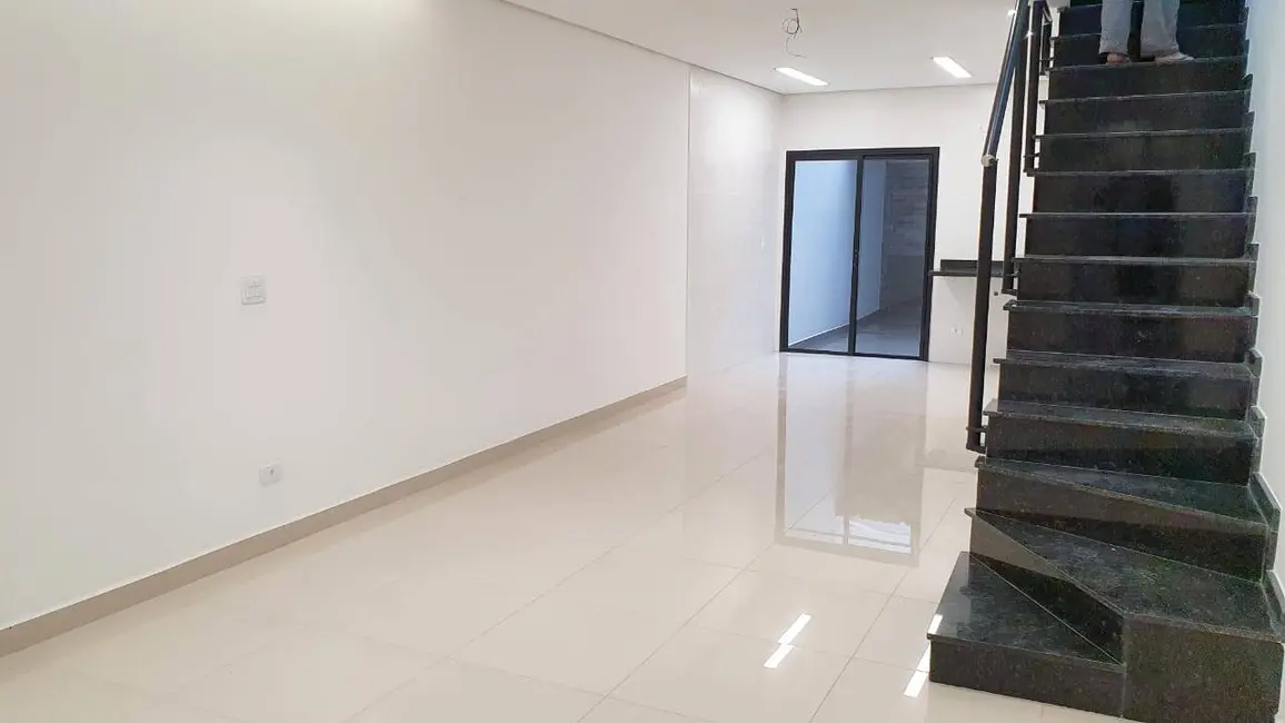Casa com 3 quartos à venda, 115m2 em Vila Isa, São Paulo - SP - imagem 3 Foto 3 de Casa com 3 quartos à venda, 115m2 em Vila Isa, São Paulo - SP