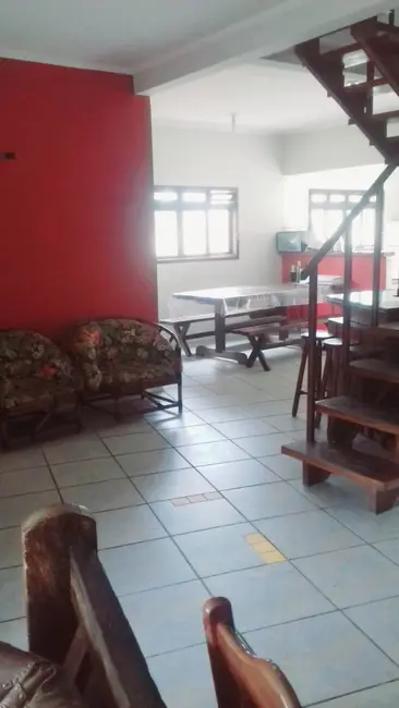 Foto 8 de Casa com 3 quartos à venda, 250m2 em Itanhaem - SP