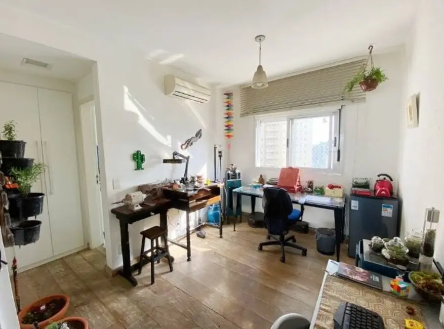 Apartamento com 3 quartos à venda, 197m2 em Vila Andrade, São Paulo - SP - imagem 8 Foto 8 de Apartamento com 3 quartos à venda, 197m2 em Vila Andrade, São Paulo - SP