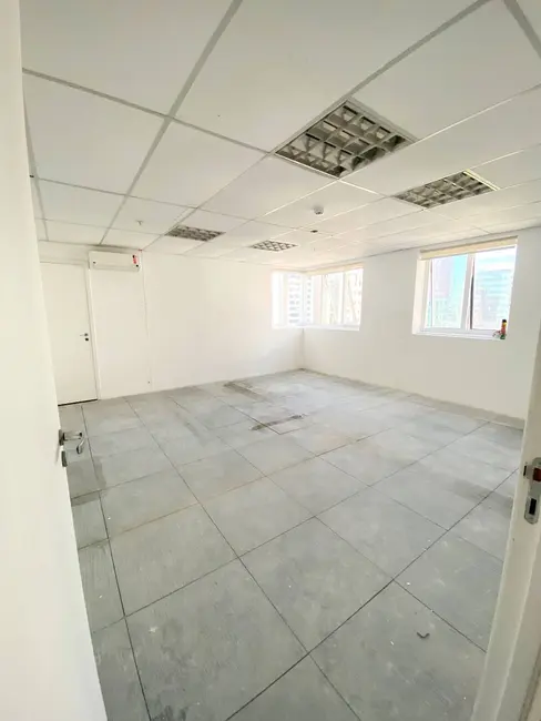 Foto 7 de Sala Comercial para alugar, 130m2 em São Paulo - SP