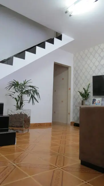 Foto 6 de Casa com 3 quartos à venda, 250m2 em Jardim Santo André, São Paulo - SP