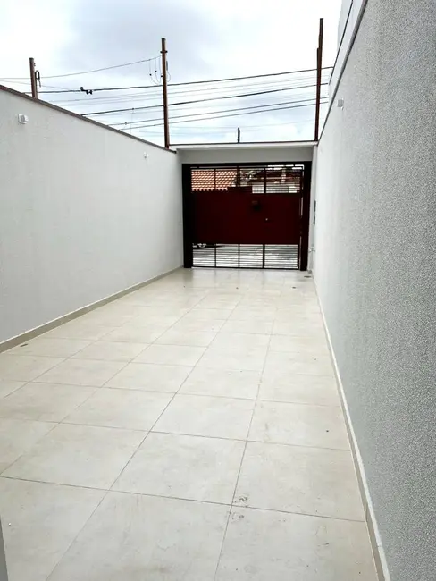 Foto 2 de Casa com 3 quartos à venda, 108m2 em Campo Grande, São Paulo - SP