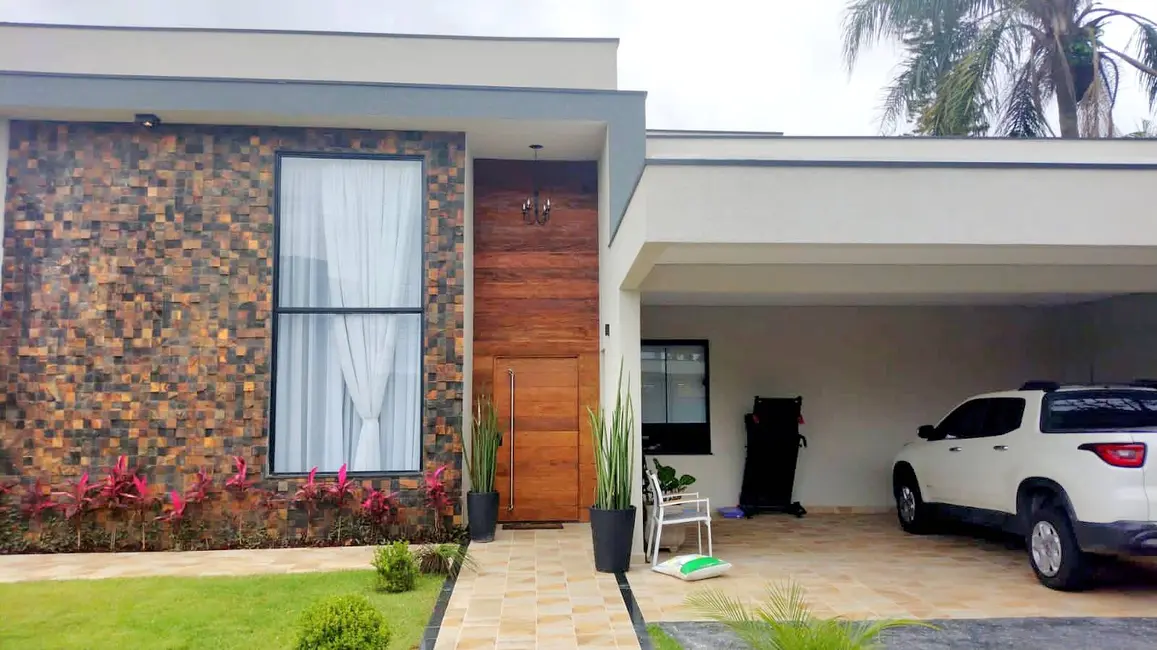 Foto 1 de Casa com 4 quartos à venda, 350m2 em Interlagos, São Paulo - SP