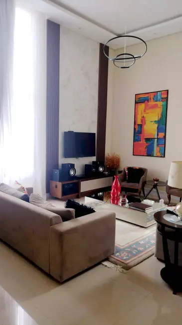 Casa com 4 quartos à venda, 350m2 em Interlagos, São Paulo - SP - imagem 4 Foto 4 de Casa com 4 quartos à venda, 350m2 em Interlagos, São Paulo - SP