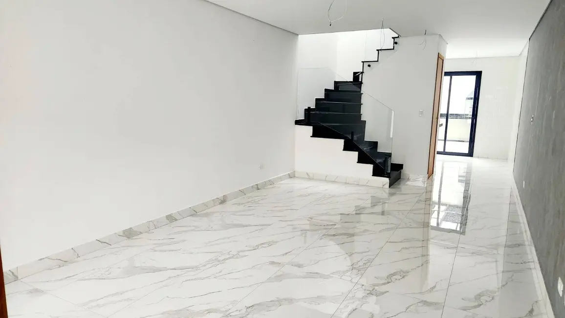 Casa com 3 quartos à venda, 108m2 em Jardim Sabará, São Paulo - SP - imagem 3 Foto 3 de Casa com 3 quartos à venda, 108m2 em Jardim Sabará, São Paulo - SP