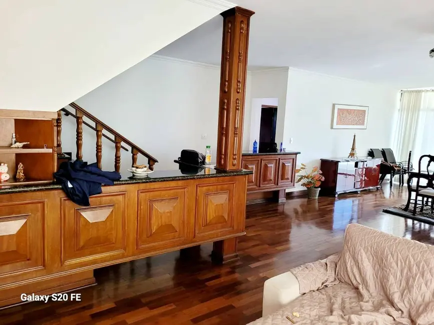 Foto 3 de Casa com 6 quartos à venda, 517m2 em Interlagos, São Paulo - SP