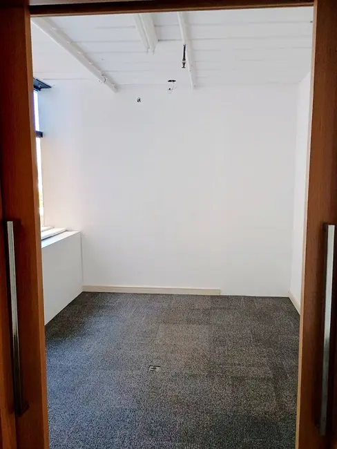 Sala Comercial à venda e para alugar, 98m2 em Cidade Monções, São Paulo - SP - imagem 8 Foto 8 de Sala Comercial à venda e para alugar, 98m2 em Cidade Monções, São Paulo - SP