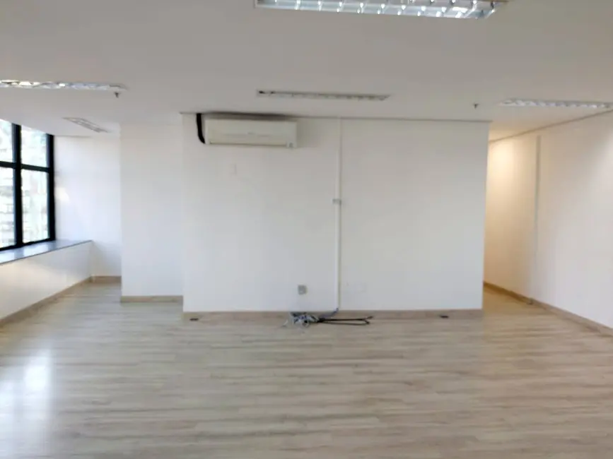 Foto 5 de Sala Comercial para alugar, 94m2 em Vila Olímpia, São Paulo - SP