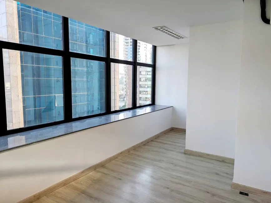 Foto 4 de Sala Comercial para alugar, 94m2 em Vila Olímpia, São Paulo - SP