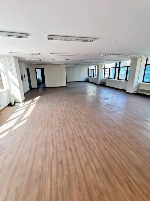Foto 1 de Sala Comercial à venda, 197m2 em Cidade Monções, São Paulo - SP