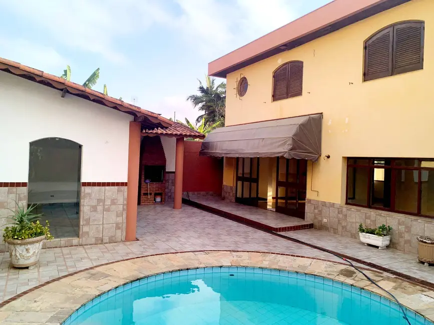 Foto 1 de Casa com 4 quartos à venda, 700m2 em Interlagos, São Paulo - SP