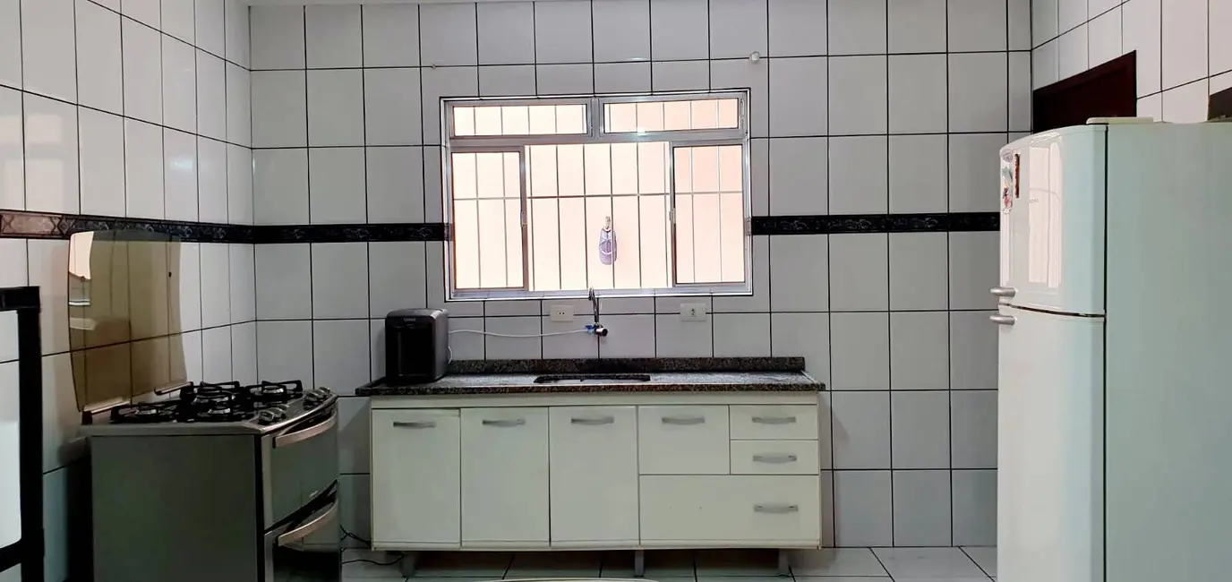 Foto 2 de Casa com 3 quartos à venda, 100m2 em Jardim Myrna, São Paulo - SP