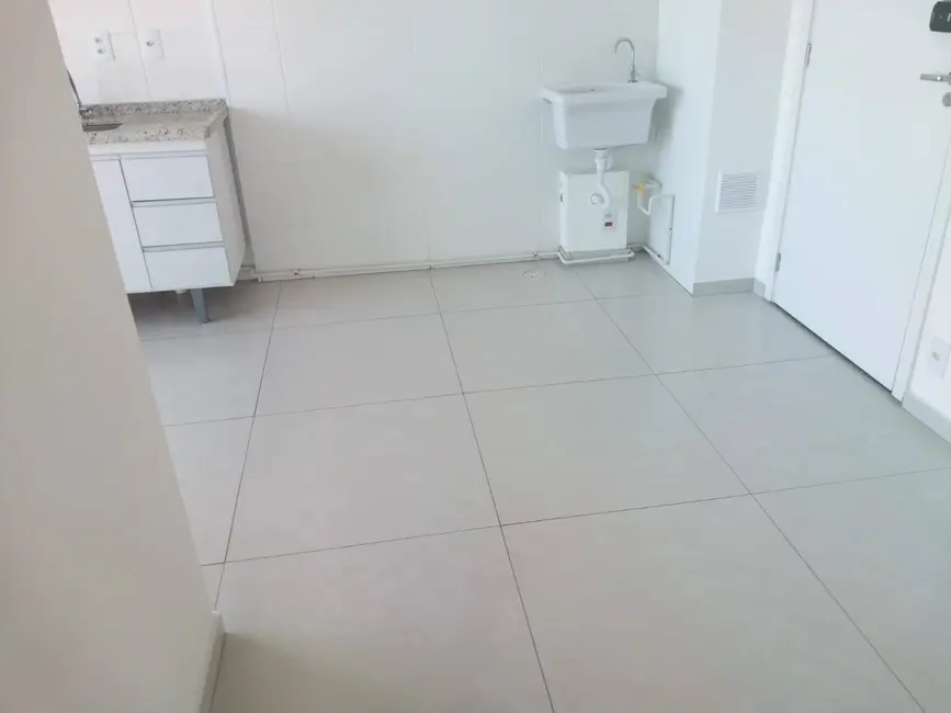 Foto 2 de Apartamento com 2 quartos para alugar, 39m2 em Socorro, São Paulo - SP