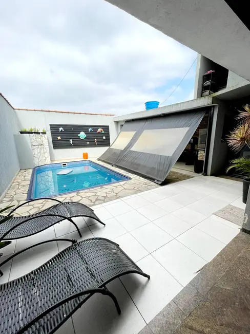 Casa com 3 quartos à venda, 261m2 em Terceira Divisão de Interlagos, São Paulo - SP - imagem 3 Foto 3 de Casa com 3 quartos à venda, 261m2 em Terceira Divisão de Interlagos, São Paulo - SP