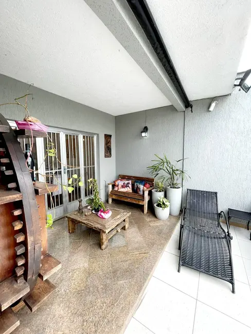 Casa com 3 quartos à venda, 261m2 em Terceira Divisão de Interlagos, São Paulo - SP - imagem 4 Foto 4 de Casa com 3 quartos à venda, 261m2 em Terceira Divisão de Interlagos, São Paulo - SP