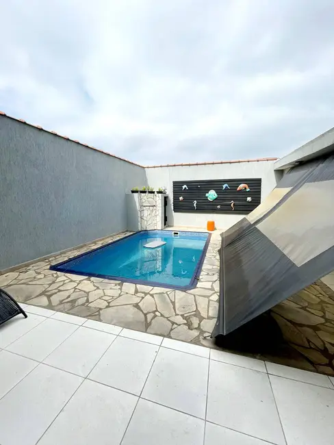 Casa com 3 quartos à venda, 261m2 em Terceira Divisão de Interlagos, São Paulo - SP - imagem 2 Foto 2 de Casa com 3 quartos à venda, 261m2 em Terceira Divisão de Interlagos, São Paulo - SP