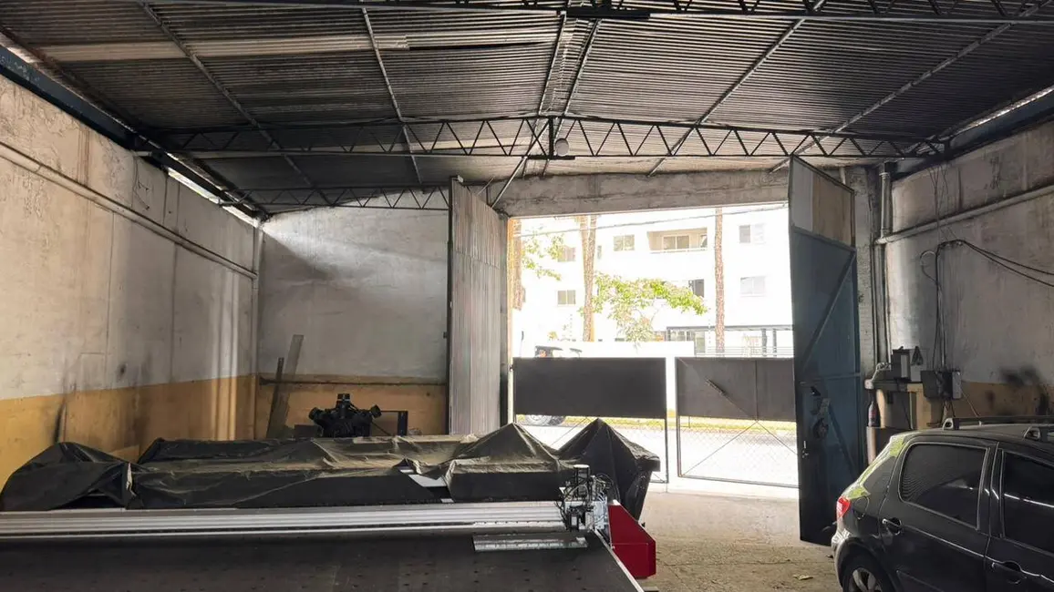 Foto 2 de Armazém / Galpão à venda, 325m2 em Socorro, São Paulo - SP