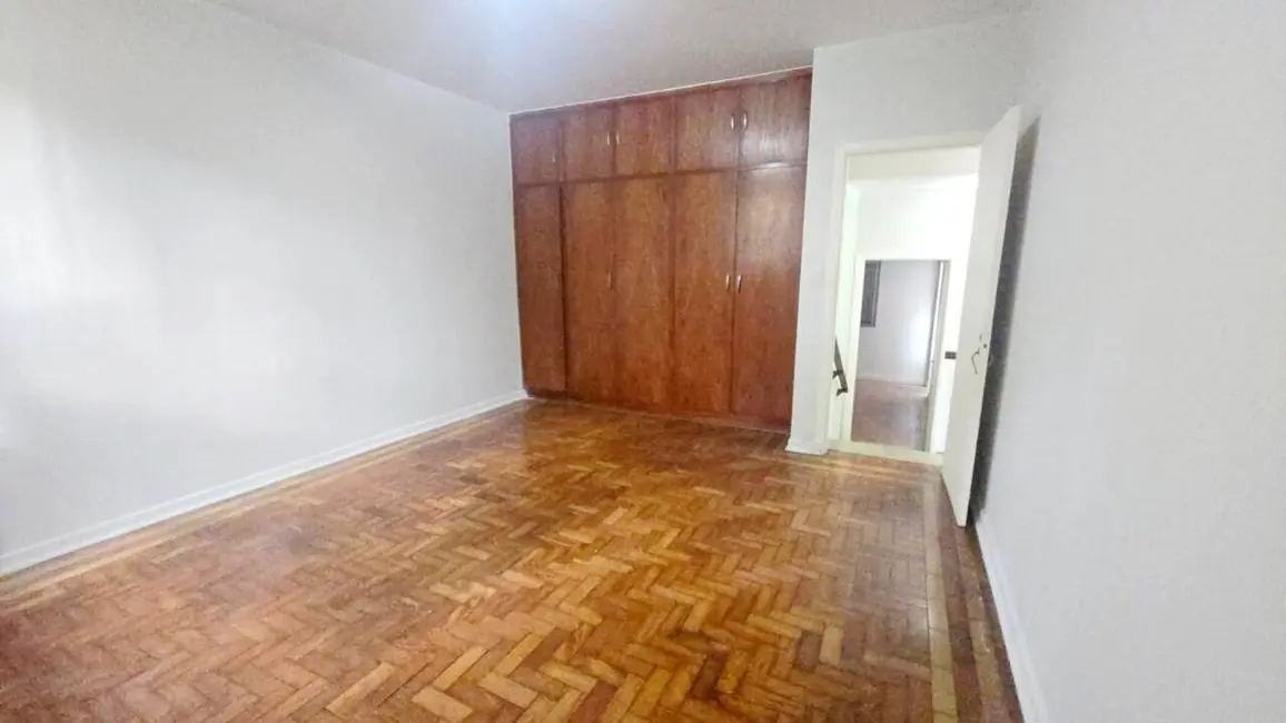 Foto 8 de Casa com 3 quartos à venda, 285m2 em Jardim Londrina, São Paulo - SP