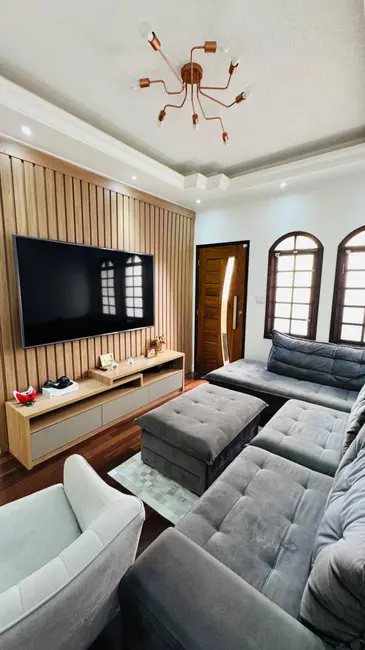 Casa com 3 quartos à venda, 200m2 em Cidade Dutra, São Paulo - SP - imagem 1 Foto 1 de Casa com 3 quartos à venda, 200m2 em Cidade Dutra, São Paulo - SP