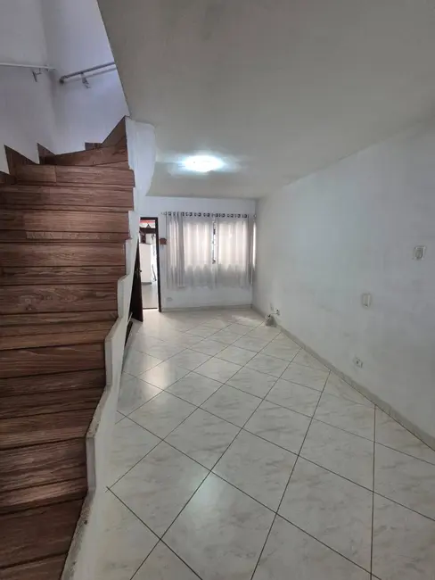 Foto 2 de Sobrado com 2 quartos à venda e para alugar, 81m2 em Parque das Árvores, São Paulo - SP