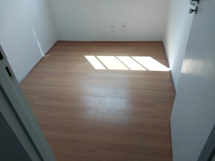 Foto 9 de Apartamento com 2 quartos para alugar, 38m2 em Usina Piratininga, São Paulo - SP