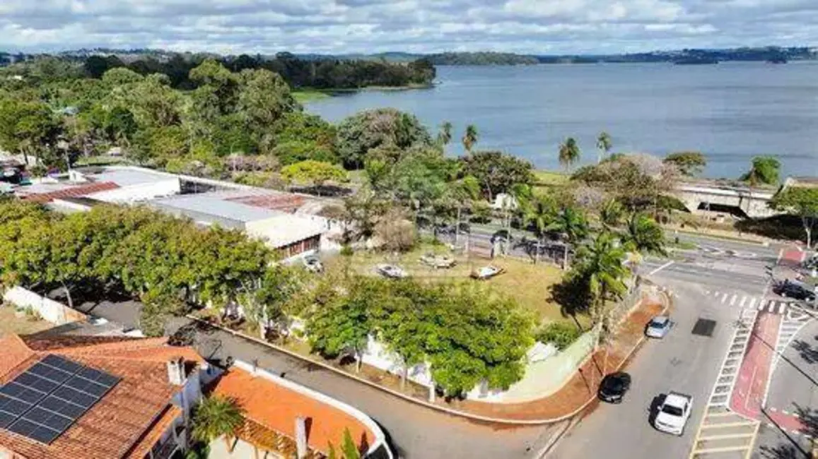 Foto 1 de Terreno / Lote à venda, 2100m2 em Interlagos, São Paulo - SP