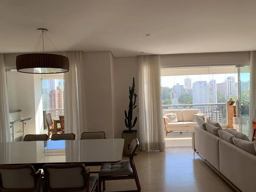 Apartamento com 4 quartos à venda, 200m2 em Vila Andrade, São Paulo - SP - imagem 8 Foto 8 de Apartamento com 4 quartos à venda, 200m2 em Vila Andrade, São Paulo - SP