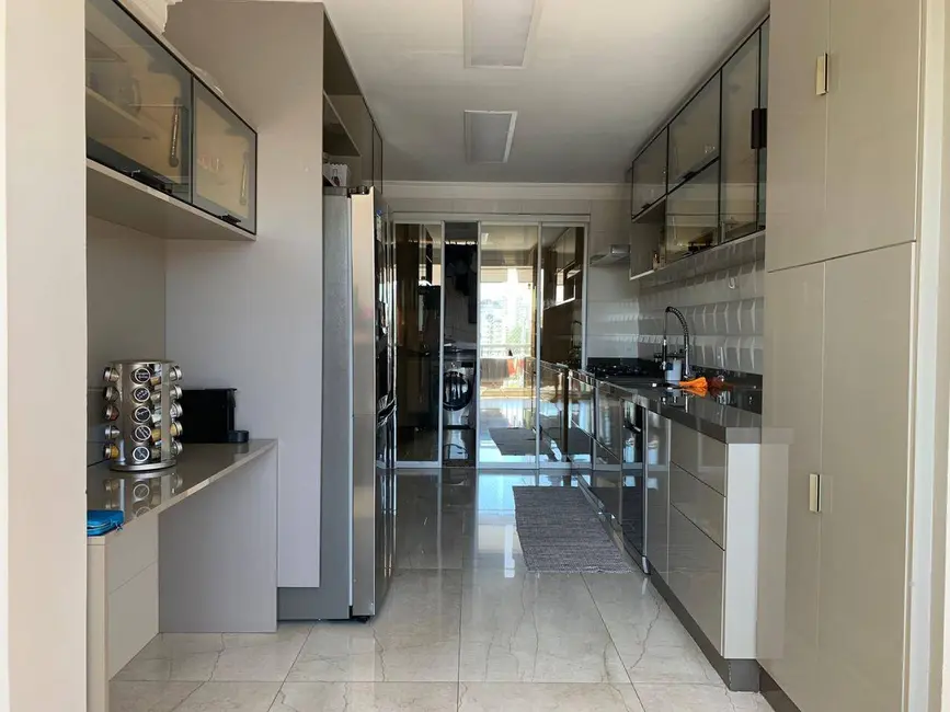 Apartamento com 4 quartos à venda, 200m2 em Vila Andrade, São Paulo - SP - imagem 9 Foto 9 de Apartamento com 4 quartos à venda, 200m2 em Vila Andrade, São Paulo - SP