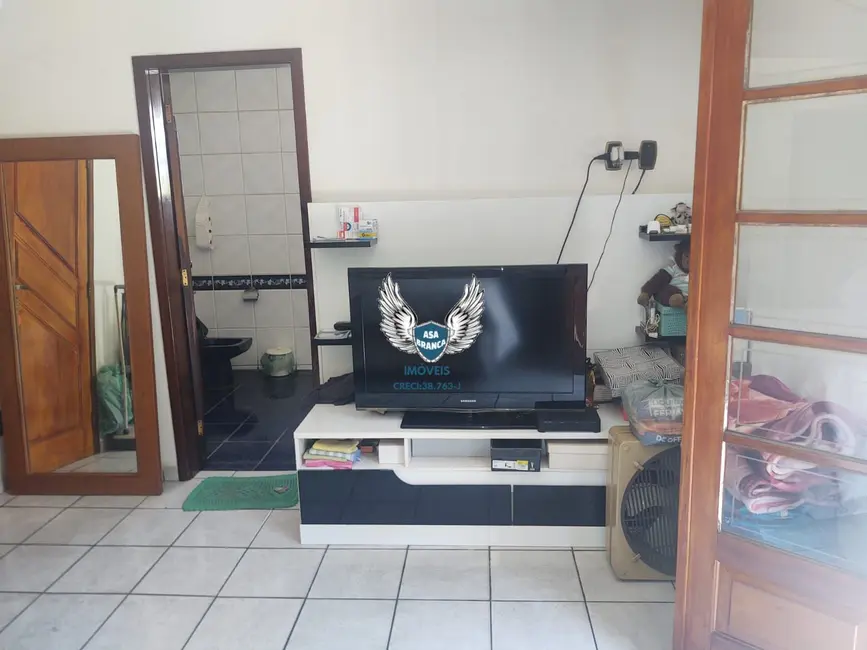 Foto 4 de Sobrado com 4 quartos à venda, 250m2 em Vila Vitório Mazzei, São Paulo - SP