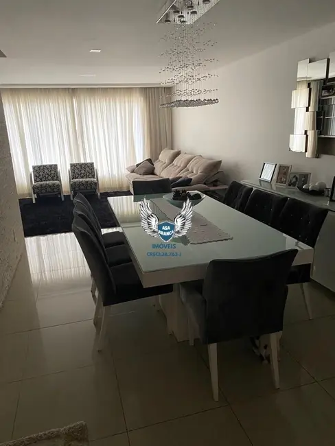 Sobrado com 3 quartos à venda, 240m2 em Freguesia do Ó, São Paulo - SP - imagem 2 Foto 2 de Sobrado com 3 quartos à venda, 240m2 em Freguesia do Ó, São Paulo - SP