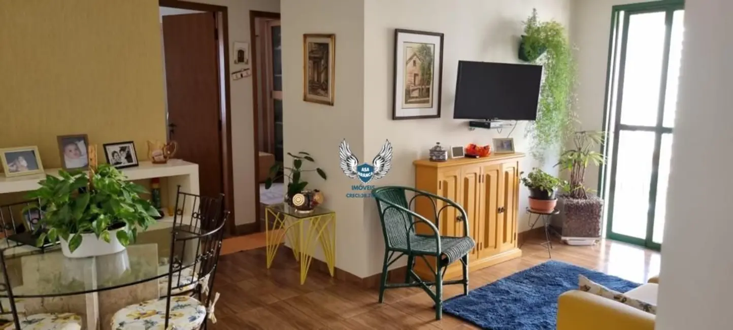 Foto 2 de Apartamento com 2 quartos à venda, 65m2 em Santa Teresinha, São Paulo - SP