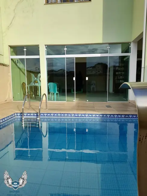 Foto 2 de Sobrado com 4 quartos à venda, 450m2 em Jardim Guapira, São Paulo - SP