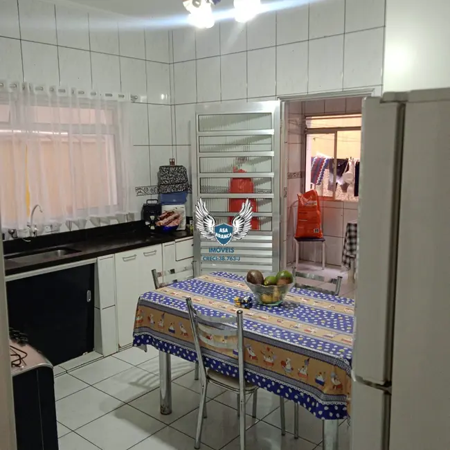 Sobrado com 4 quartos à venda, 200m2 em Furnas, São Paulo - SP - imagem 5 Foto 5 de Sobrado com 4 quartos à venda, 200m2 em Furnas, São Paulo - SP