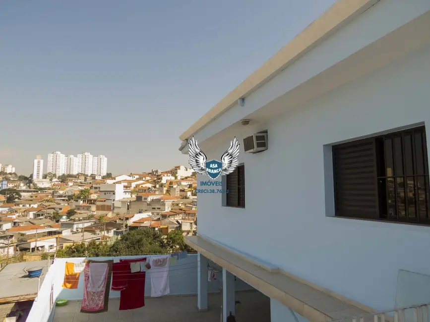 Sobrado com 3 quartos à venda, 230m2 em Vila Santista, São Paulo - SP - imagem 9 Foto 9 de Sobrado com 3 quartos à venda, 230m2 em Vila Santista, São Paulo - SP