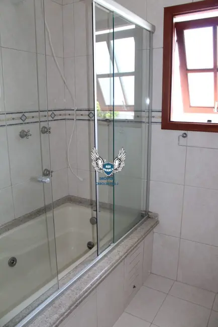 Foto 8 de Sobrado com 3 quartos à venda, 300m2 em Tremembé, São Paulo - SP