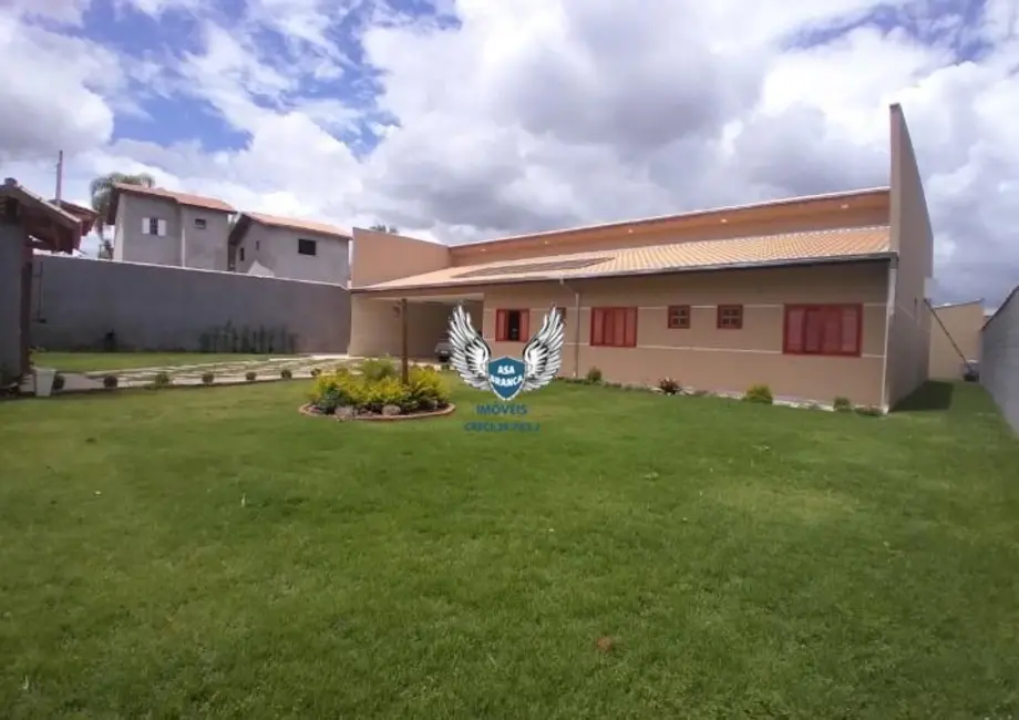 Foto 5 de Chácara com 5 quartos à venda, 2450m2 em Centro, Jarinu - SP