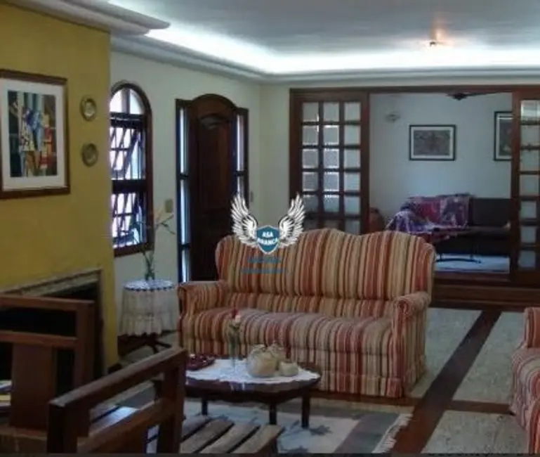 Casa com 4 quartos à venda, 1000m2 em Tremembé, São Paulo - SP - imagem 3 Foto 3 de Casa com 4 quartos à venda, 1000m2 em Tremembé, São Paulo - SP