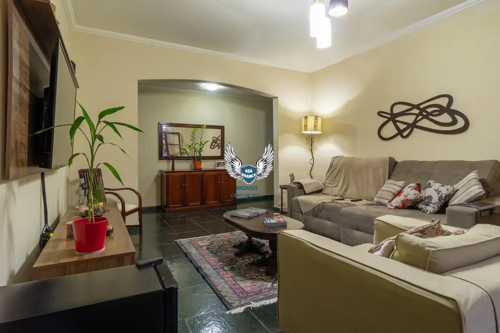 Casa com 3 quartos à venda, 400m2 em Santana, São Paulo - SP - imagem 3 Foto 3 de Casa com 3 quartos à venda, 400m2 em Santana, São Paulo - SP