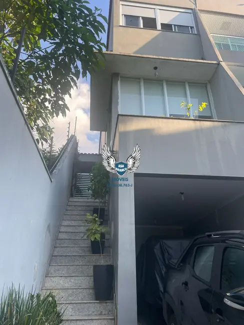 Foto 1 de Sobrado com 4 quartos à venda, 210m2 em Horto Florestal, São Paulo - SP