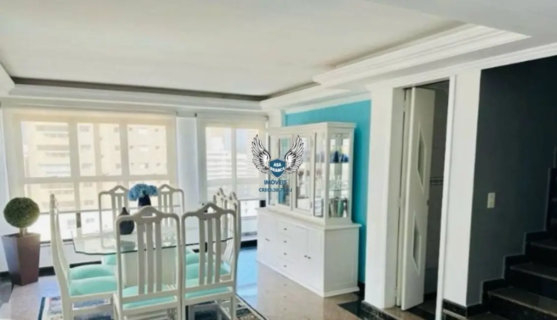 Apartamento com 4 quartos à venda, 278m2 em Aviação, Praia Grande - SP - imagem 9 Foto 9 de Apartamento com 4 quartos à venda, 278m2 em Aviação, Praia Grande - SP